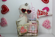 Load image into Gallery viewer, Valentine Basket Tags
