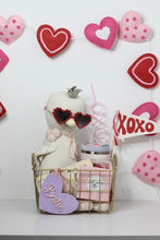 Load image into Gallery viewer, Valentine Basket Tags
