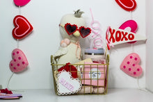 Load image into Gallery viewer, Valentine Basket Tags
