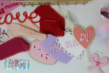 Load image into Gallery viewer, Valentine Basket Tags
