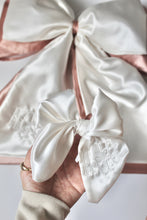 Load image into Gallery viewer, Monogrammed Embroidered Bow
