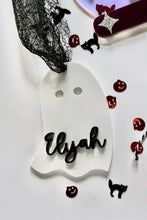 Load image into Gallery viewer, White Ghost Halloween Basket Tag Personalized
